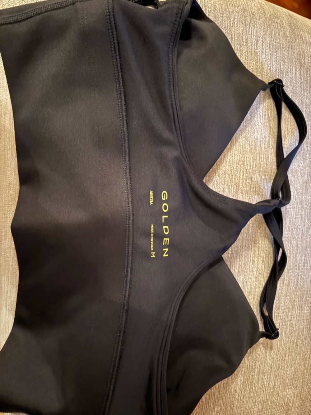 Aritzia GloTone Incline Sports Bra - Black - Picture 4 of 6